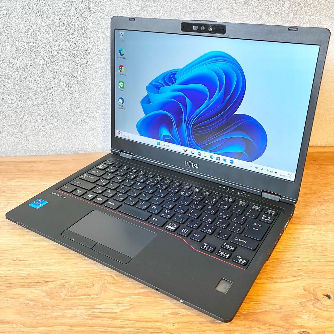 メモリ16GB/SSD/軽量/オフィス/Windows11/黒/ノートパソコン