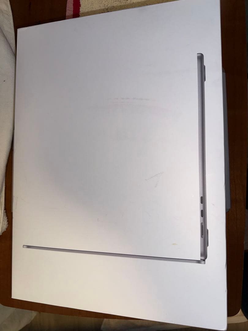 「開封未使用品」　Apple MacBook Air 15inch 8GB