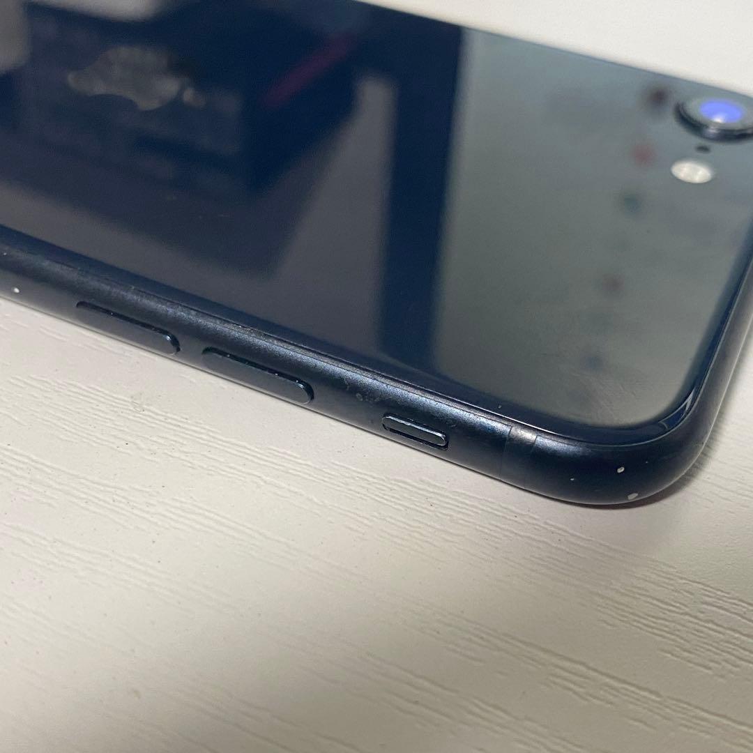 ◎Apple iPhone SE 第三世代 MMYC3J/A 83% ガラス割れ