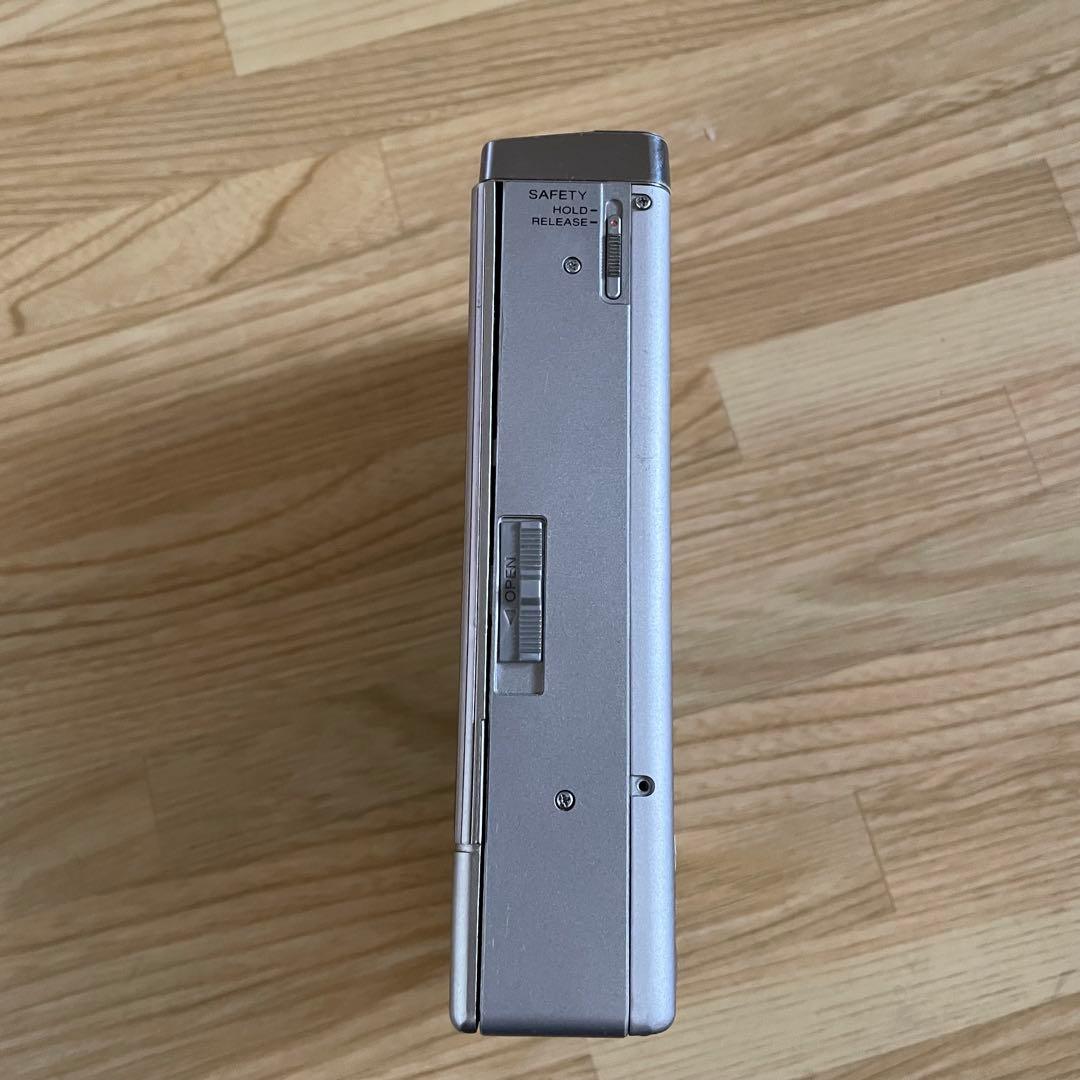 【ジャンク品】 SONYカセットウォークマンWM-7 ACアダプタ付き