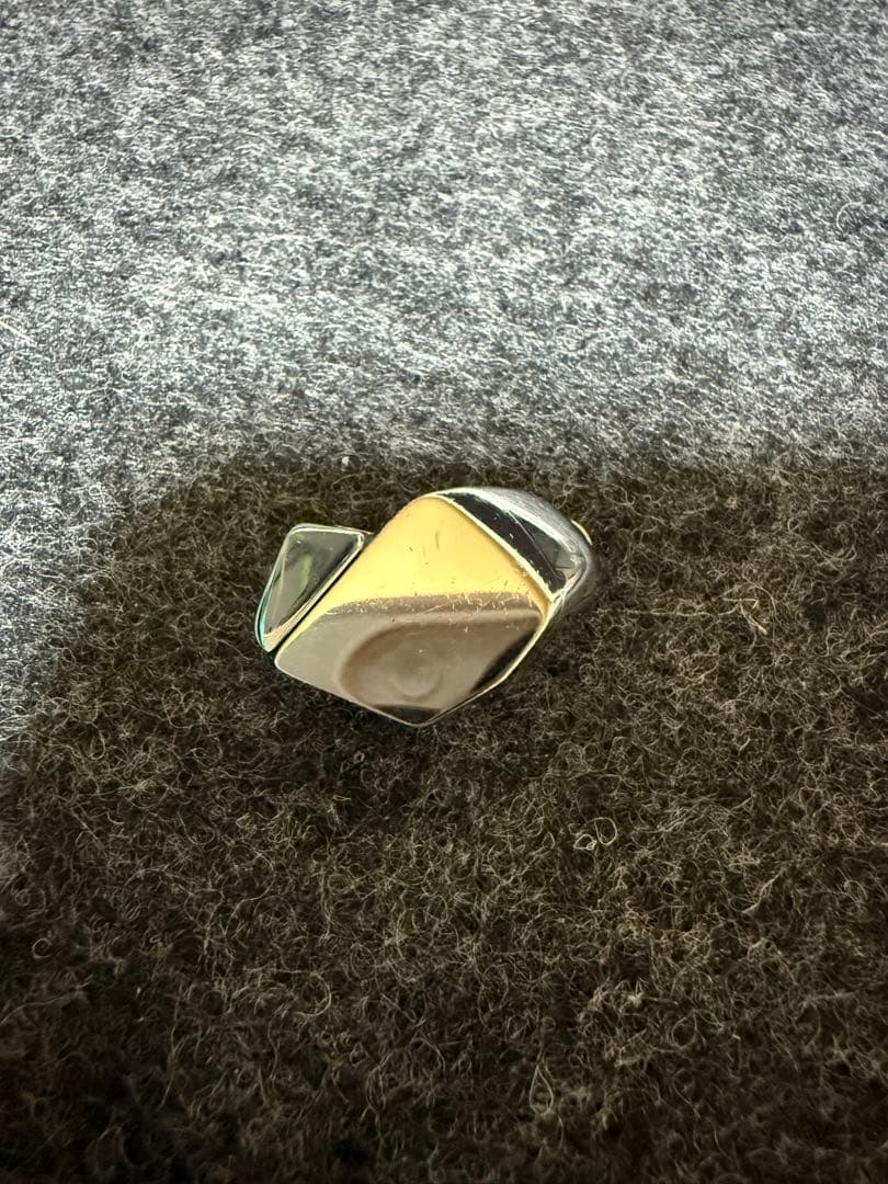 Final a8000　イヤホン