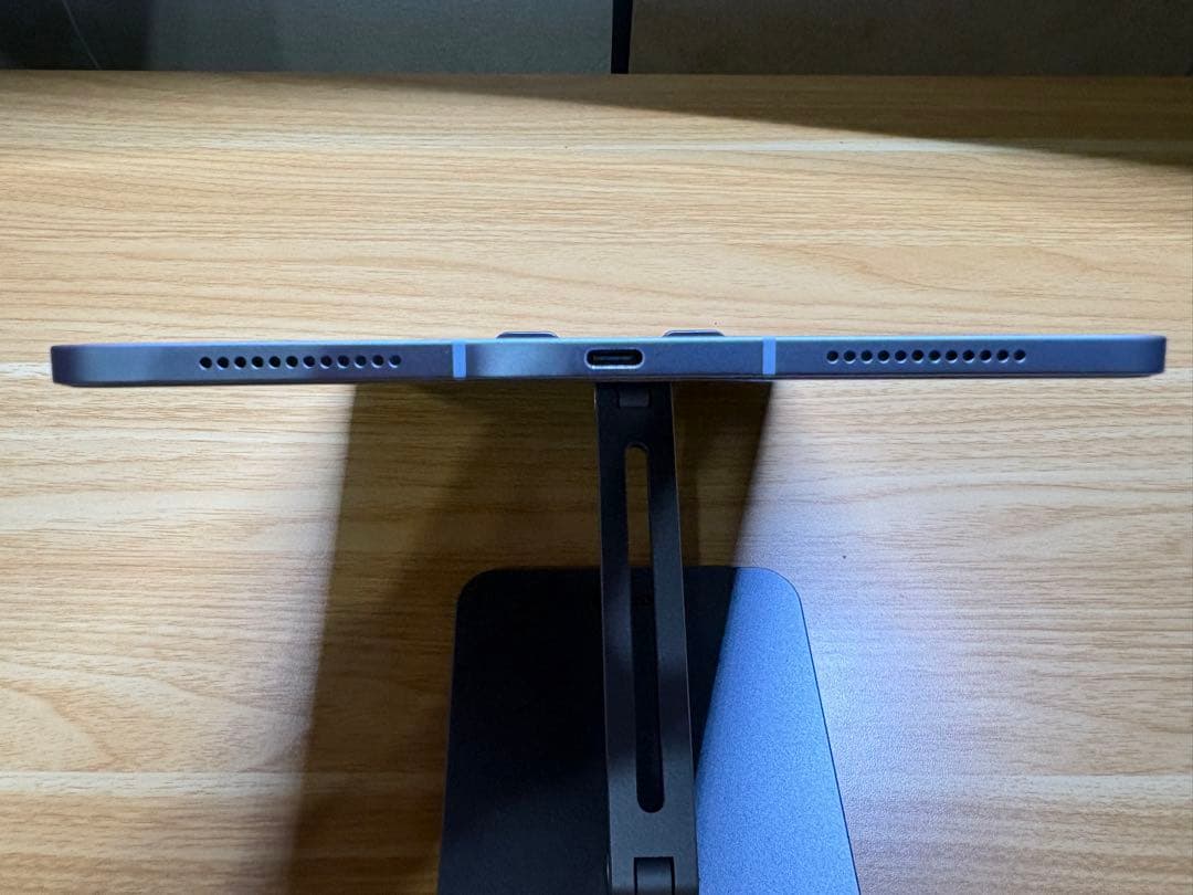 美品　iPadAir第4世代 64GB Cellular pitakaケース