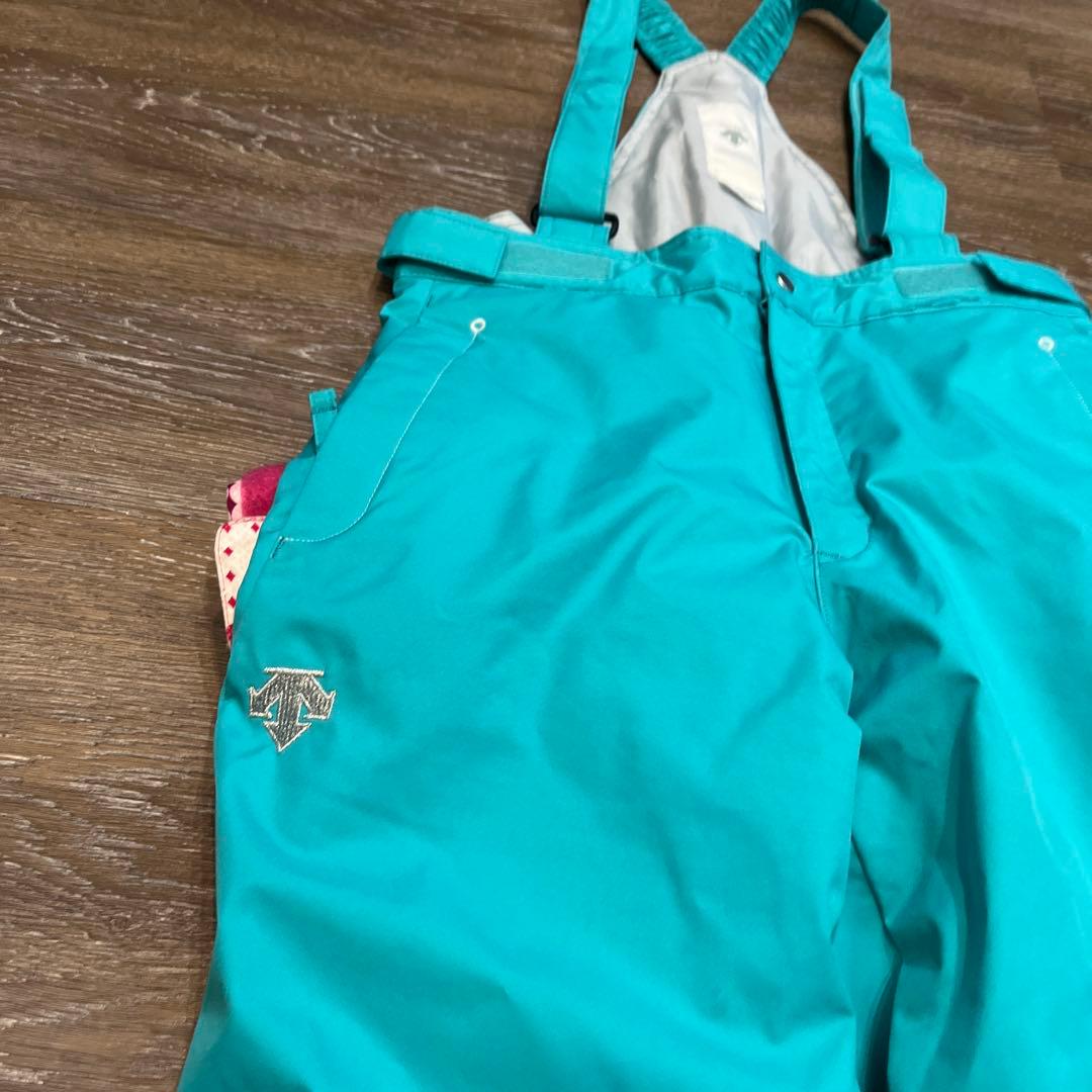 デサント　美品　　セットアップ　上下　スキーウェア　150 女の子