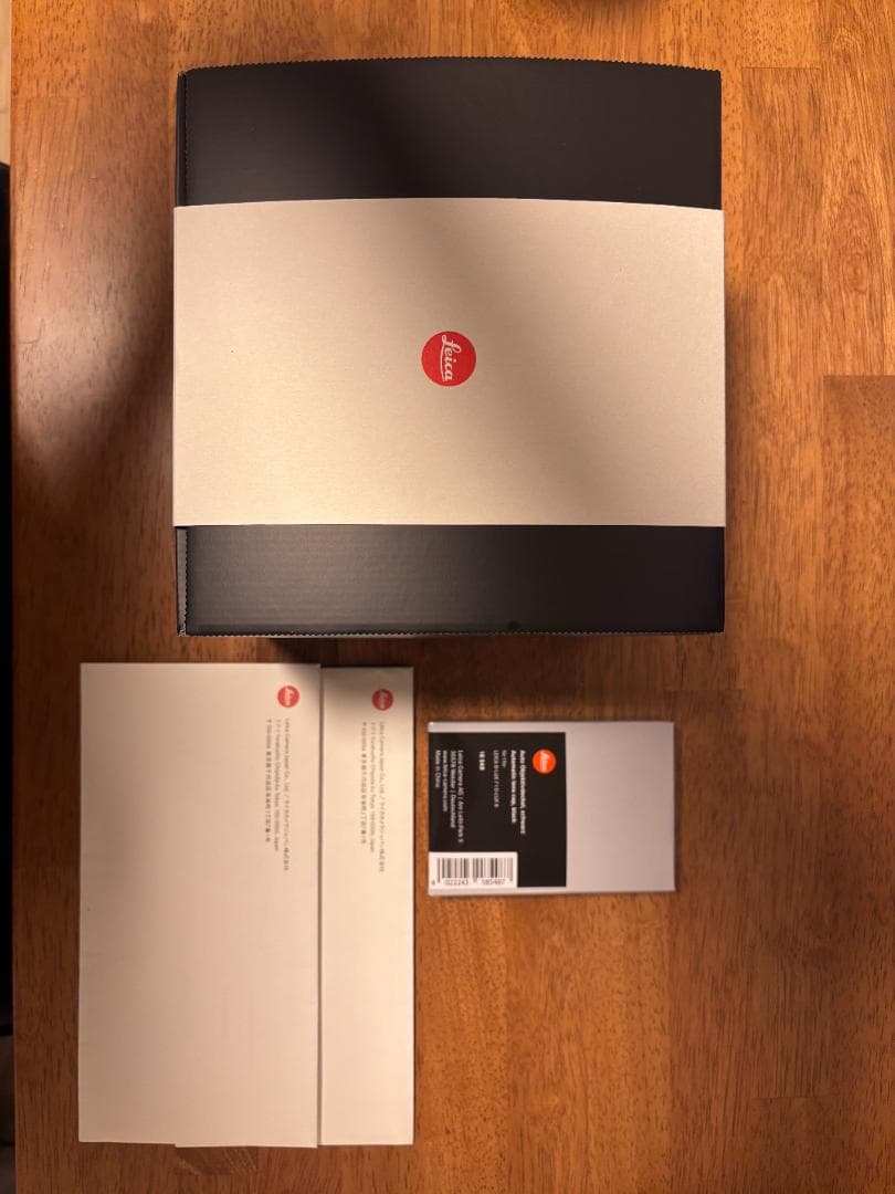 極美品【Leica】D-LUX8 & 純正オートレンズキャップ付き