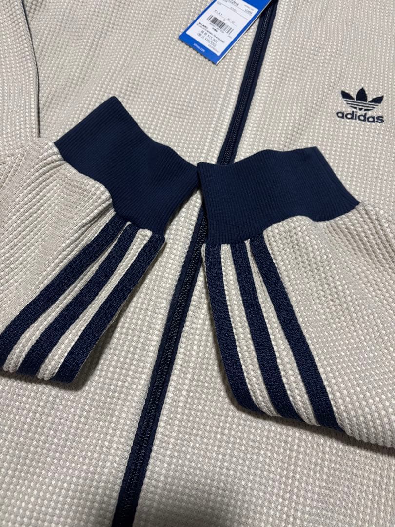 adidas ワッフルトラックジャケット