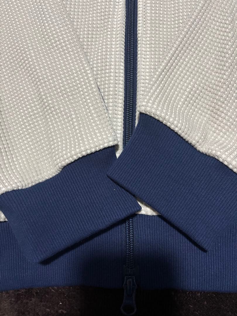 adidas ワッフルトラックジャケット