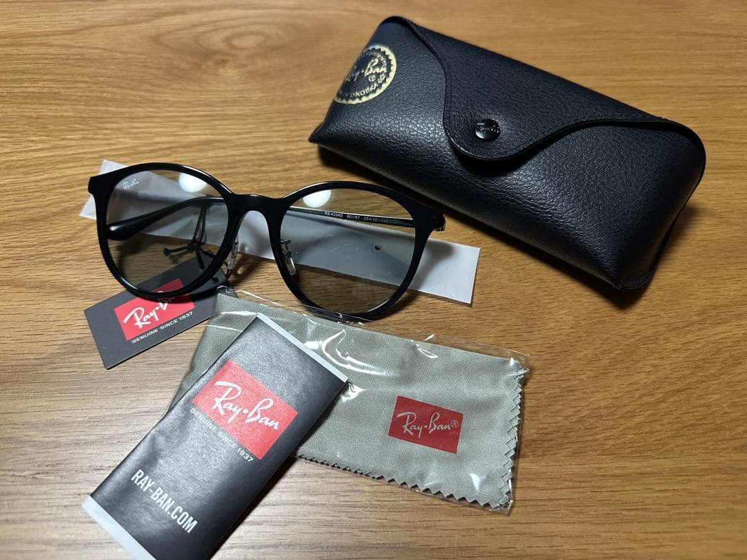 Ray-Ban RB 4334D ブラック サングラス