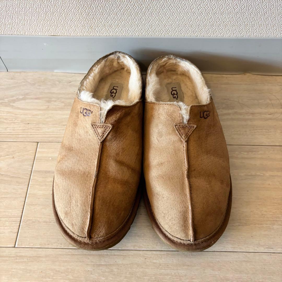人気 UGG Neuman アグ ニューマン ムートンスリッポン サンダル 27