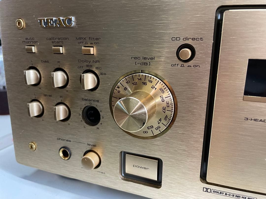 TEAC V-6030S カセットデッキ　ジャンク