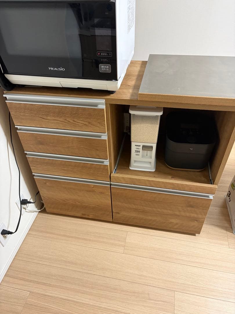 キッチン収納 簡単に幅調節可能! スライド伸長式カウンター