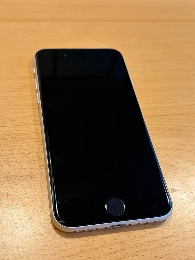 iPhone SE (第3世代) 白 64GB SIMフリー