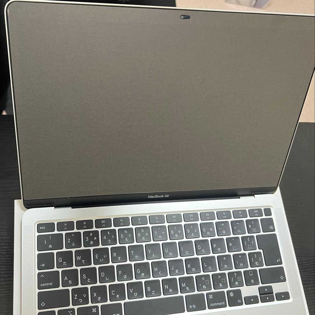 Apple MacBook Air (M1, 16GB, 13.3インチ)