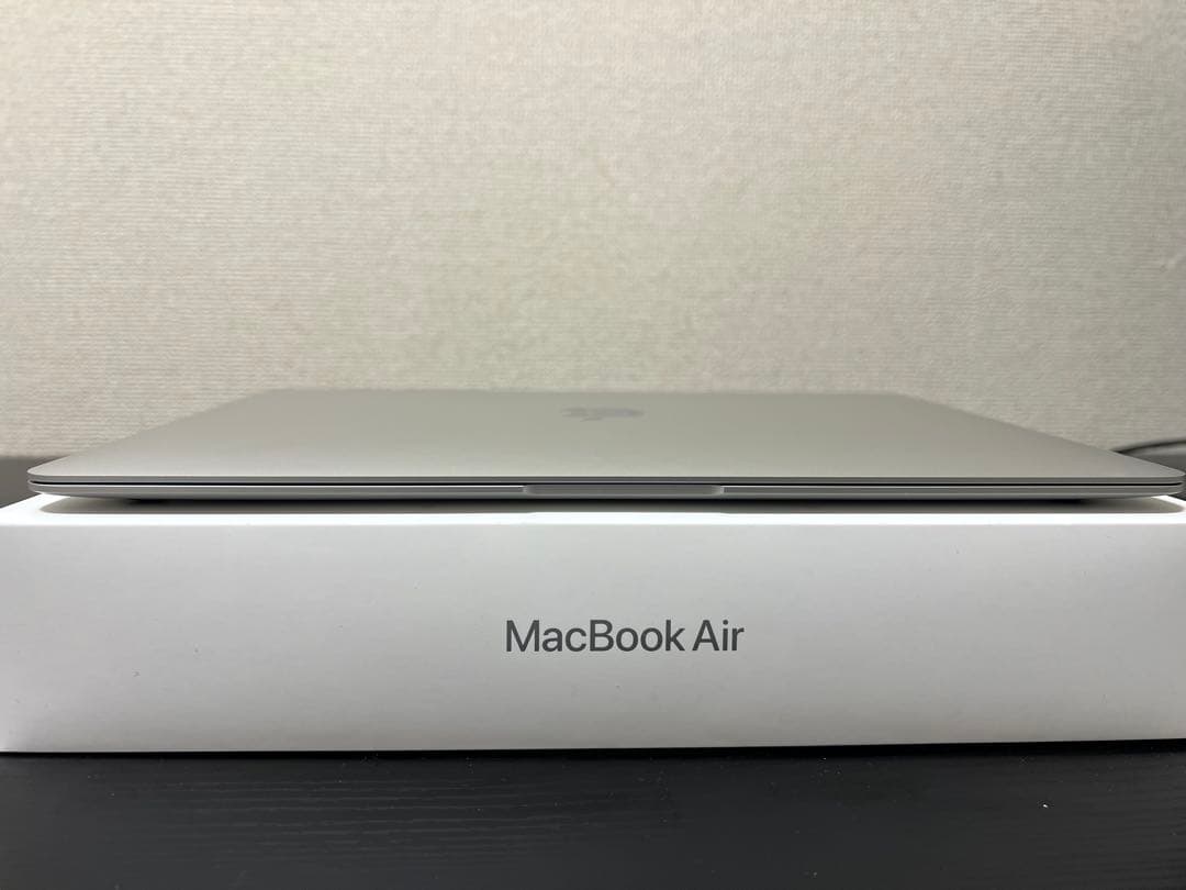 Apple MacBook Air (M1, 16GB, 13.3インチ)