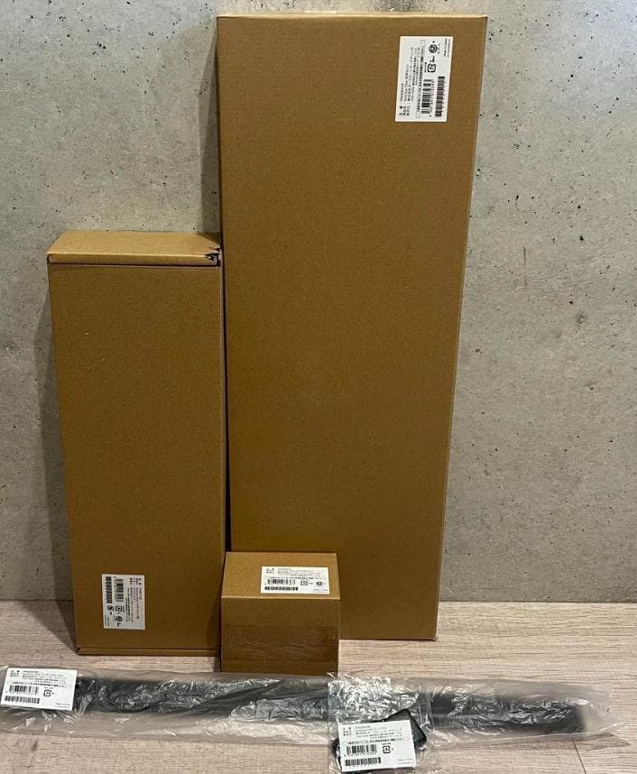 新品／未使用　インビクタス　ワン　シルバー掃除機