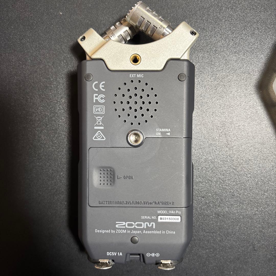 ZOOM H4n Pro ハンディレコーダー