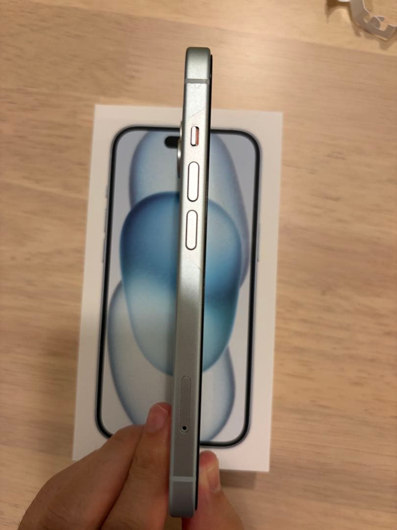 iPhone 15 256GB ブルー