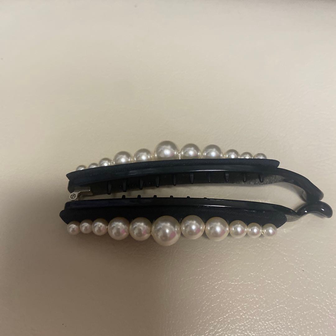 値下げはありません❗️コンプレックスビズ　パールバナナクリップ