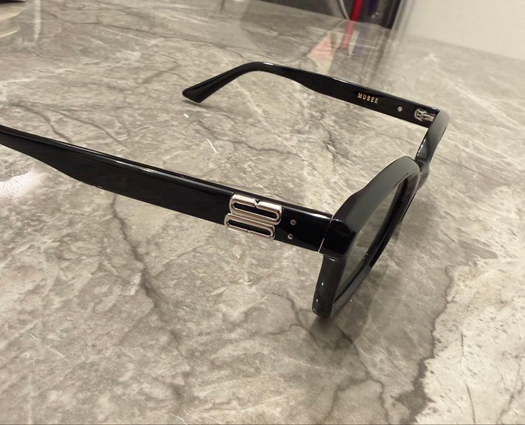 【美品】GENTLE MONSTER Museeジェントルモンスター