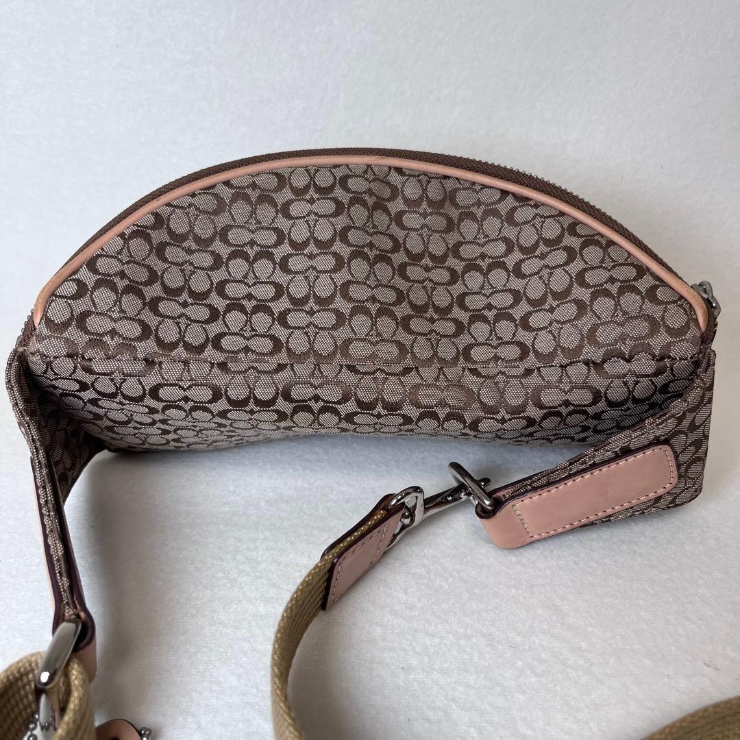 ☆未使用級☆ COACH コーチ シグネチャー ボディバッグ ウエストポーチ