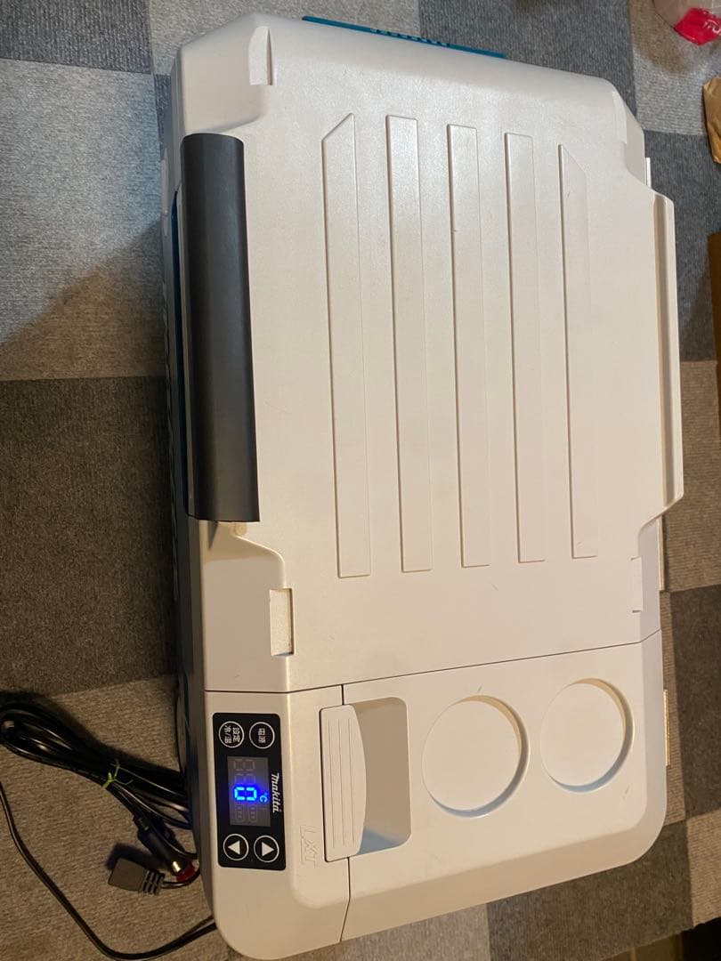 Makita 保冷温庫 CW180D