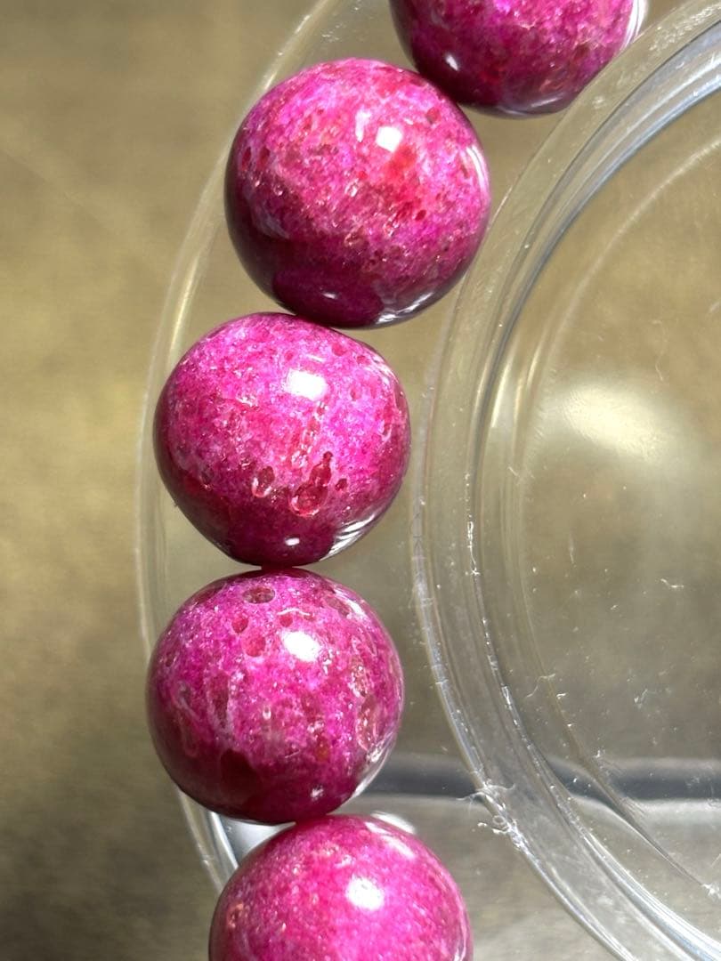 天然石ルビーブレス約10.8〜11.4㎜新品高品質「宝石の女王」一点限濃いピンク