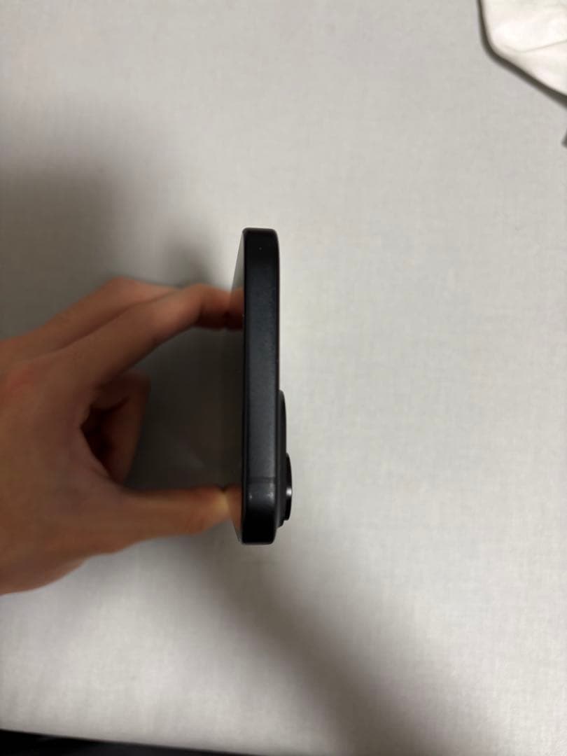 キャンディー　iPhone15 128GB ブラック 保護カバー 箱付き