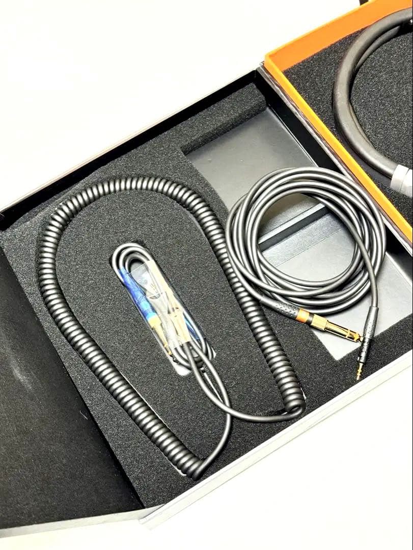 NEUMANN NDH 20 ノイマン　密閉型