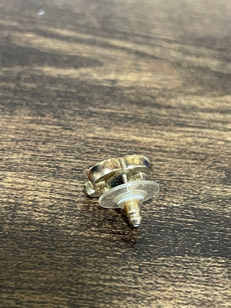 CHANEL ダイヤモンド風ロゴピアス 片耳用