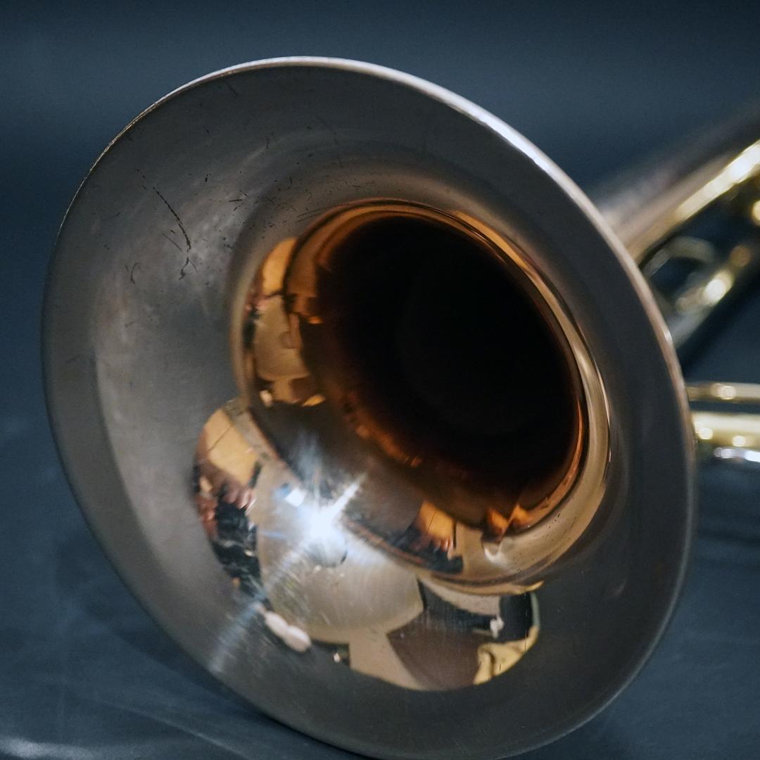 【最後の赤ベル】YAMAHAトランペット YTR3325／マウスピース／ケース