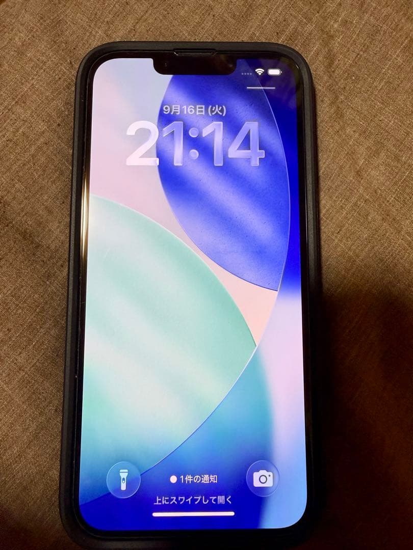 Apple iPhone 16e ブラック 本体 + ケース