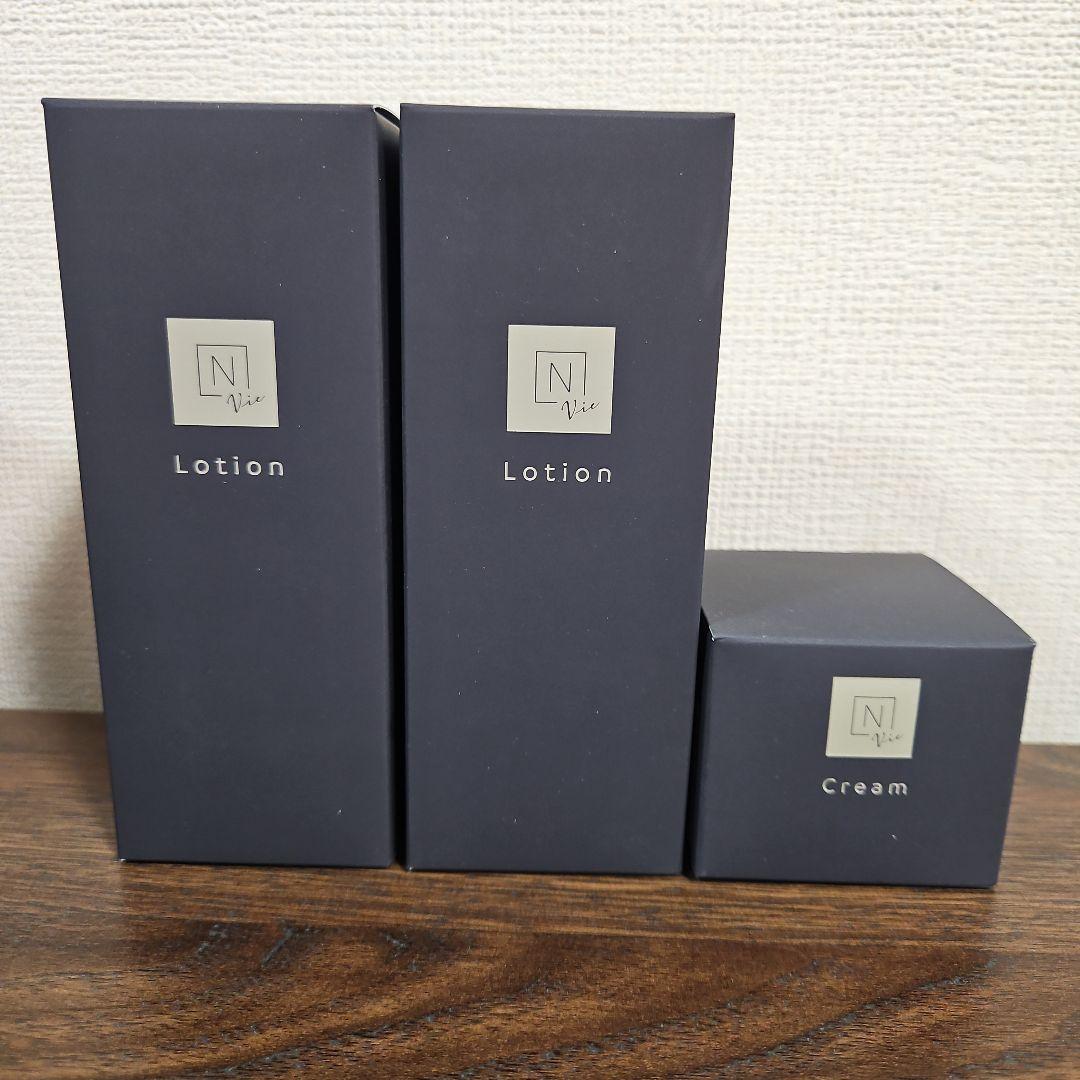 く*こ様 新品 Nオーガニック vie ローション＆ クリーム
