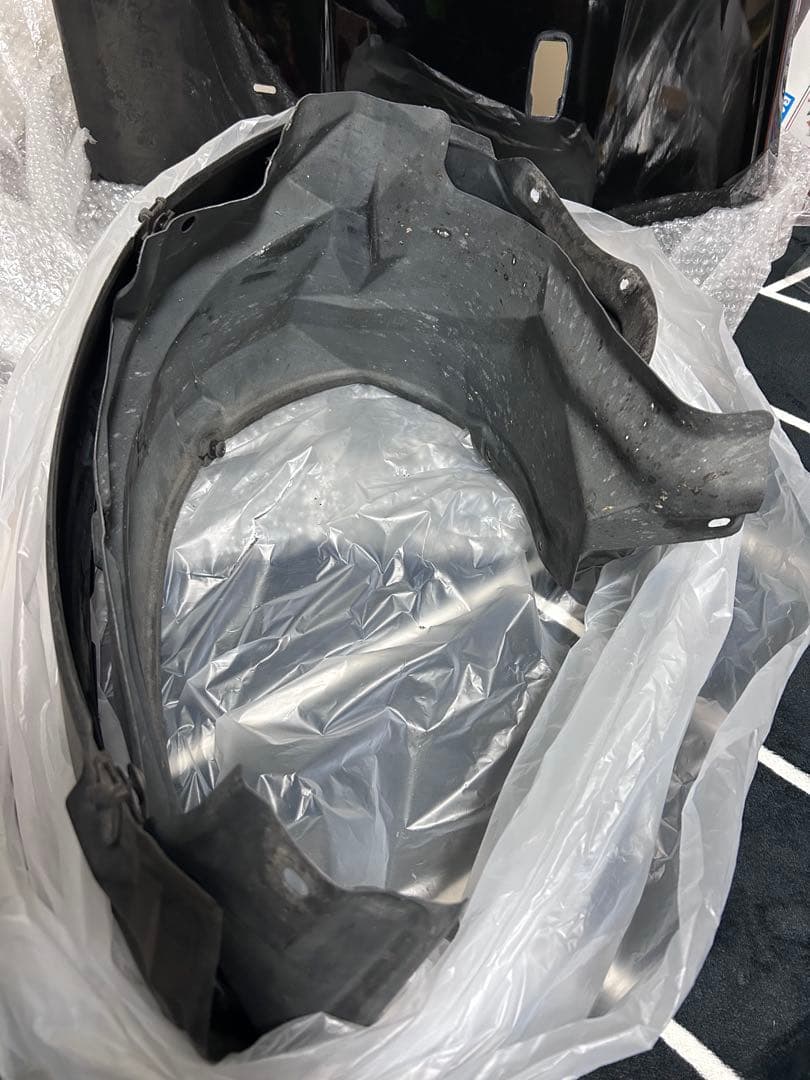 ぴよ ER34 クーペ 純正フェンダー 左右セット (インナーフェンダー)