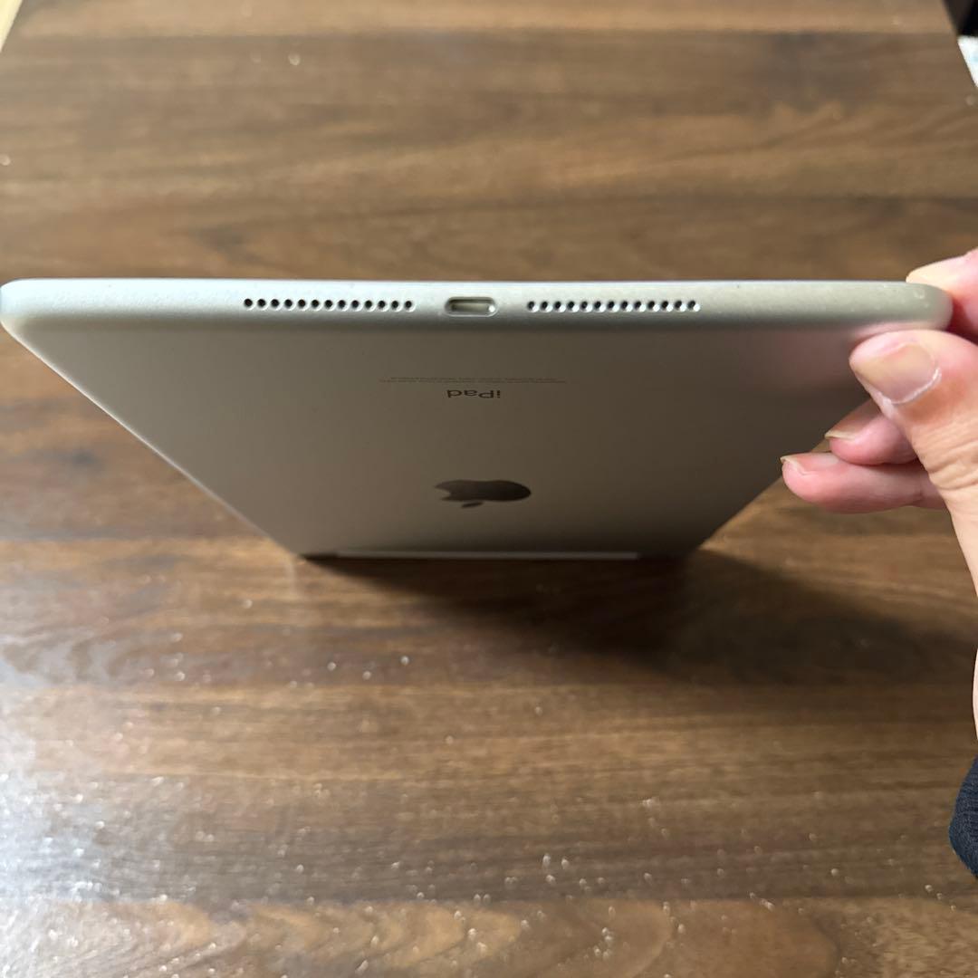 ハ*ン様 そ*ら様 ノ*ン様 iPad（第5世代）セルラーモデル｜SIMフリー｜