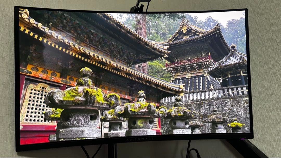 ALIENWARE モニター　AW3225QF