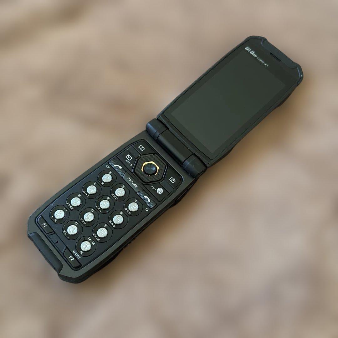 au G'zOne TYPE-XX KYY31 ブラック SIMロック解除済み