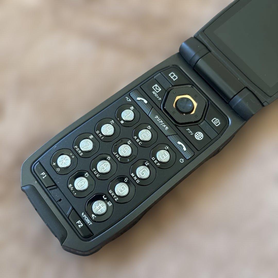 au G'zOne TYPE-XX KYY31 ブラック SIMロック解除済み