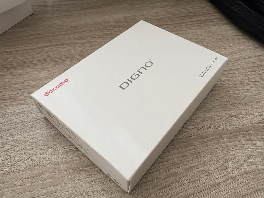 docomo DINGOケータイ KY-42C ブラック