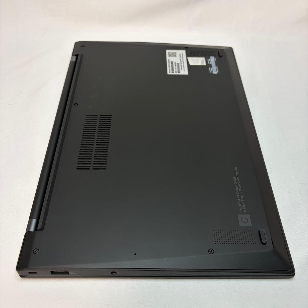 美品 ThinkPad X1 Carbon Gen9 第11世代 i5 オフィス