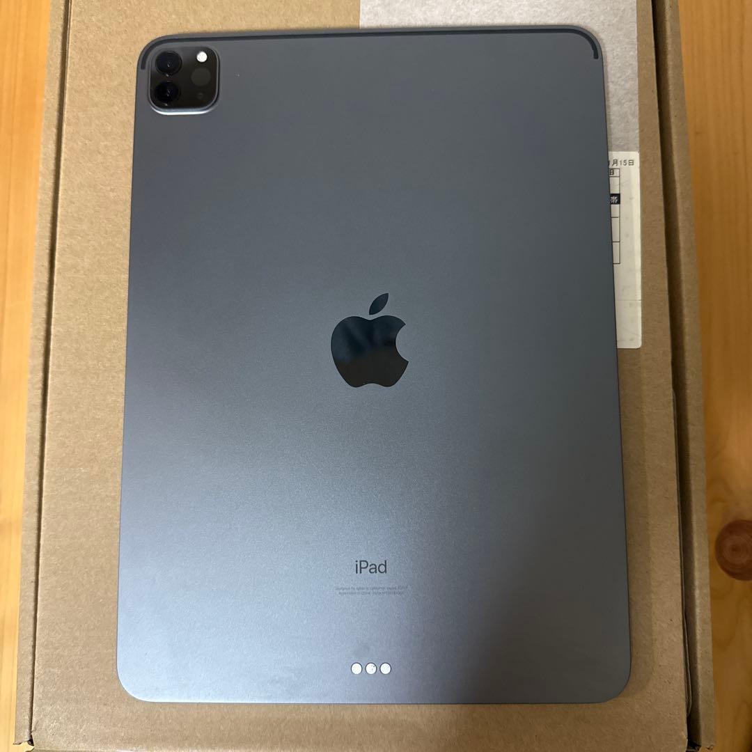 iPadPro11インチ第3世代 128GB Wi-Fiモデル保護ケース付