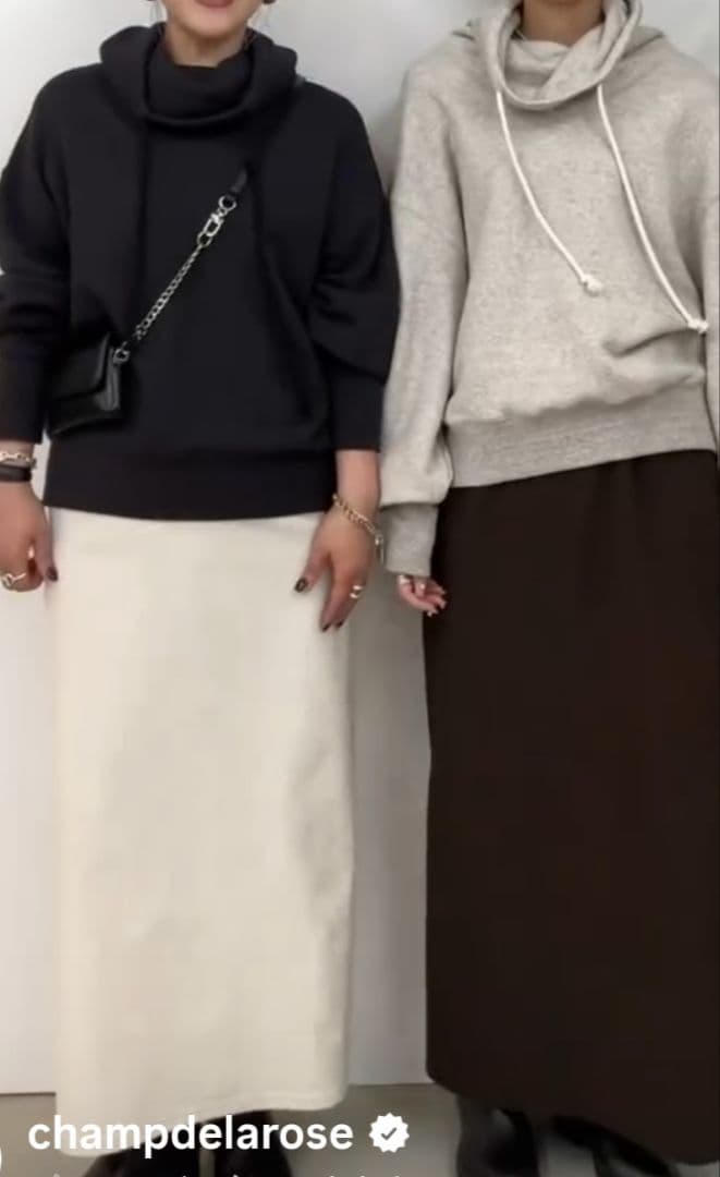 momosumomo カフネトップス、マンテルネックレス