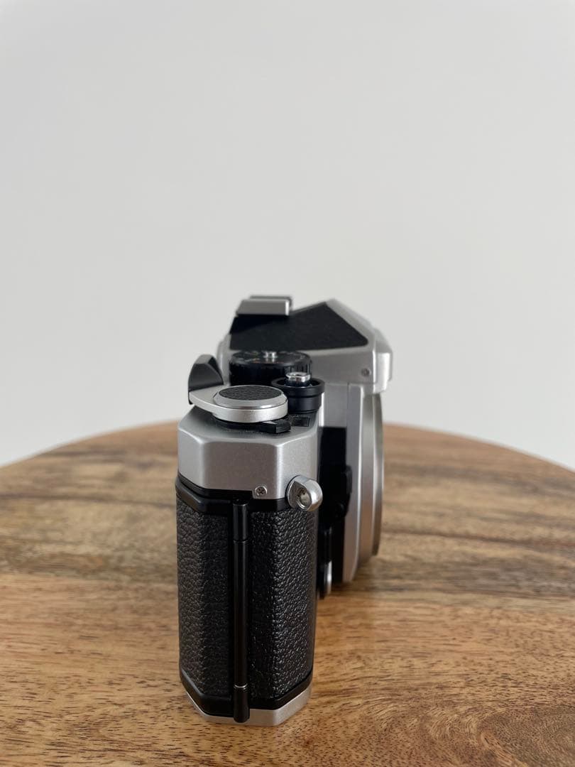 r*y様 Nikon FE 美品