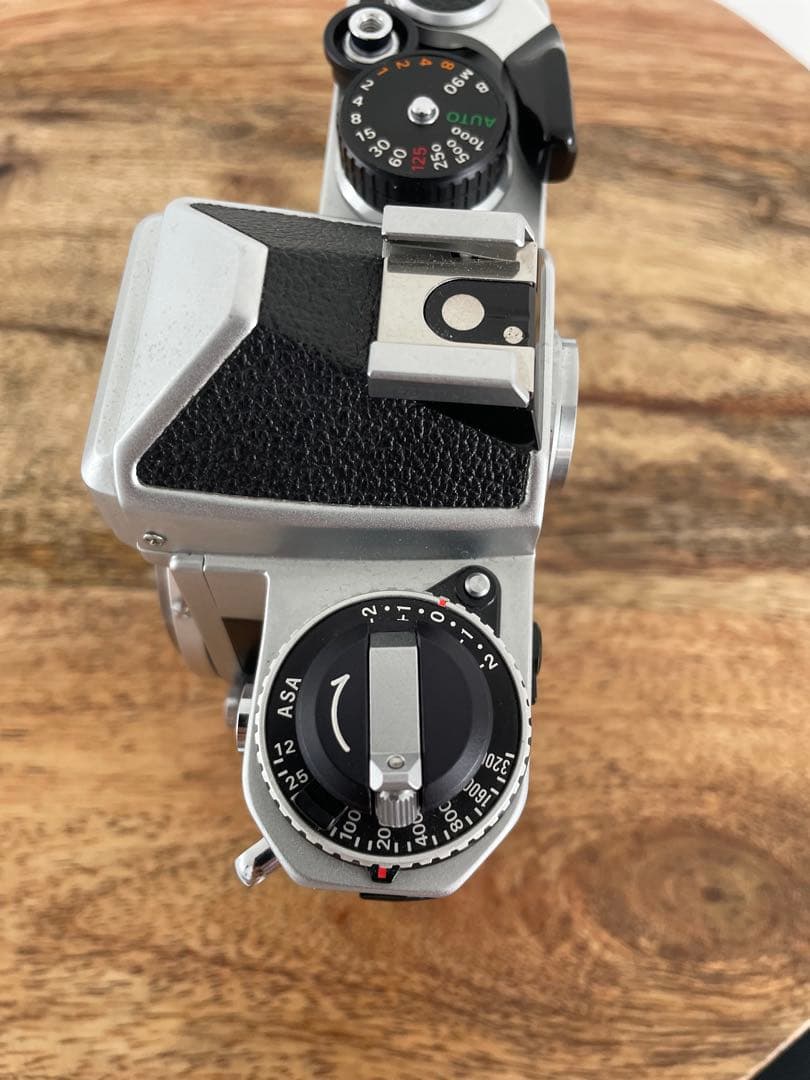 r*y様 Nikon FE 美品