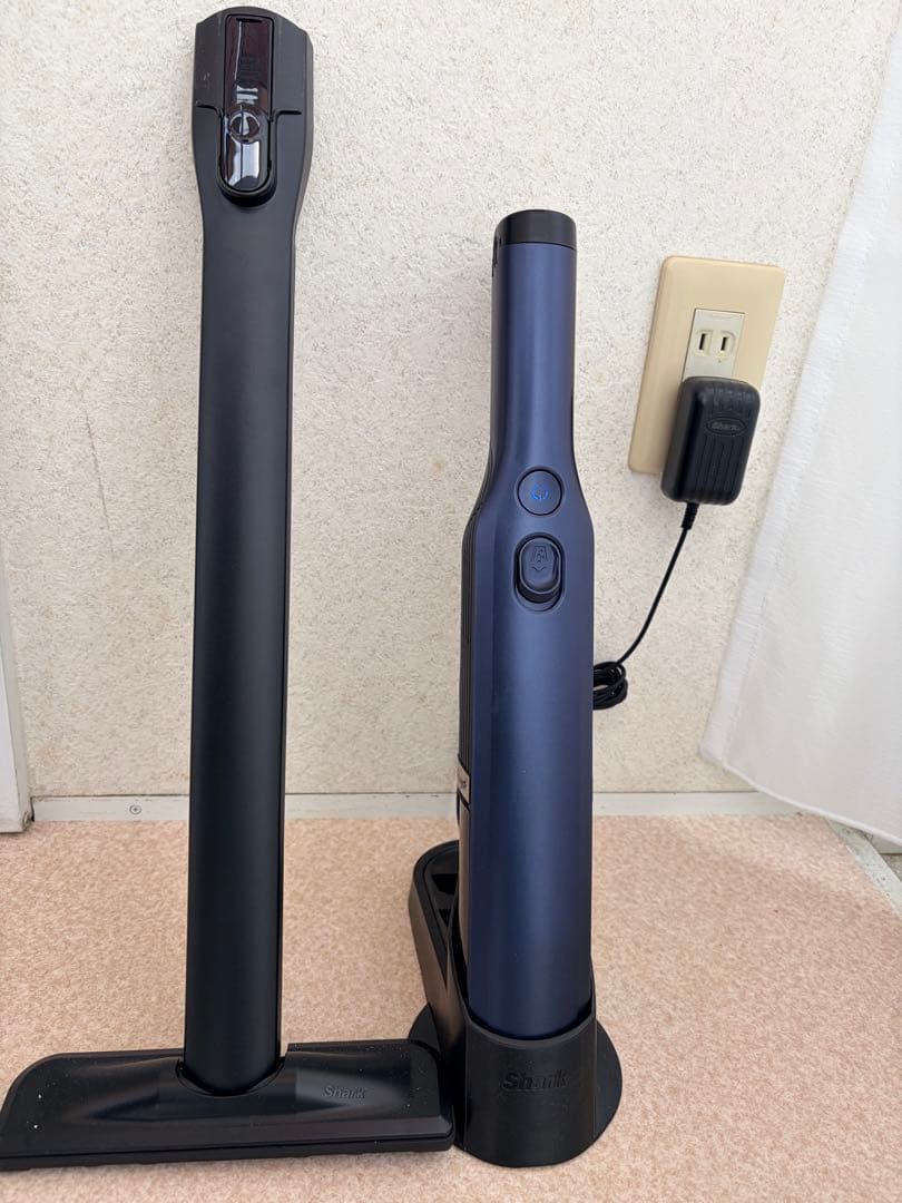 Sharkハンディクリーナー本体 ブラック ネイビー