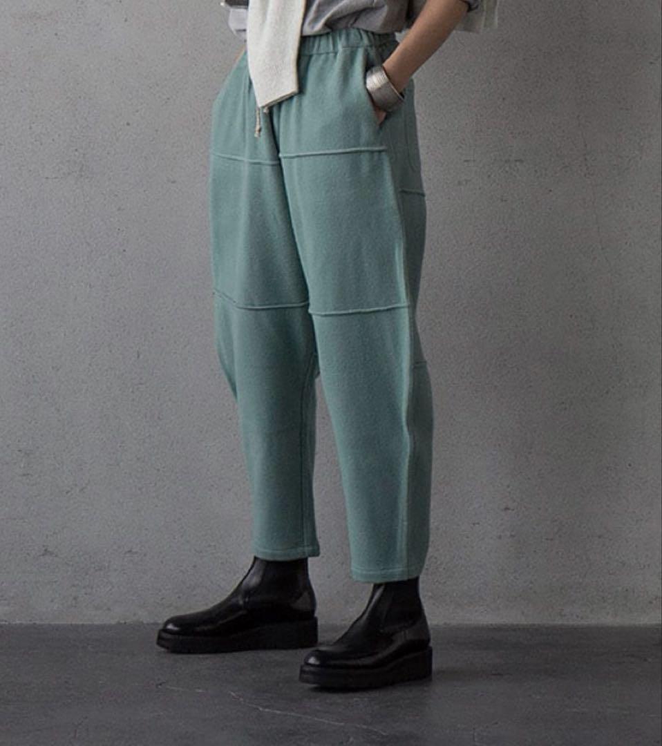 MITTAN ブルーのウールサルエルパンツ