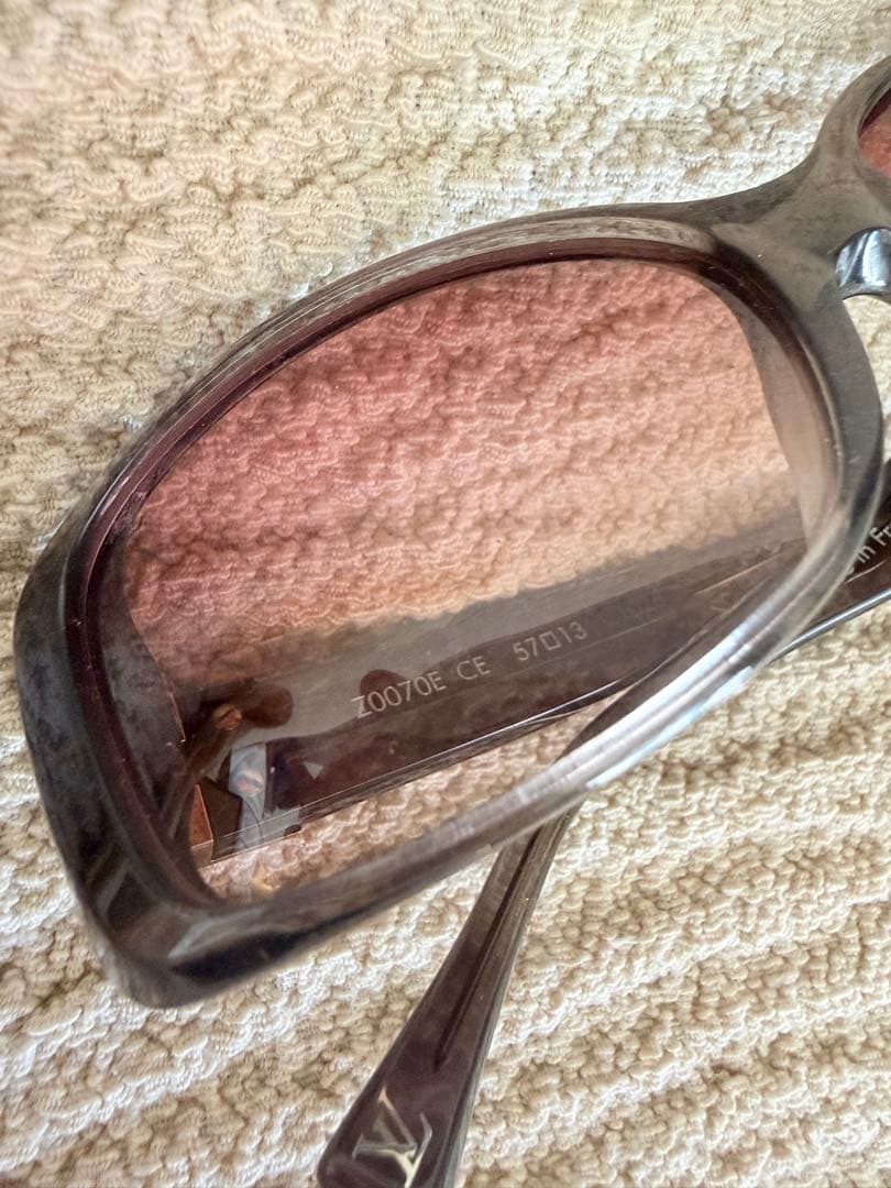 熊*T様 ルイヴィトン　サングラス