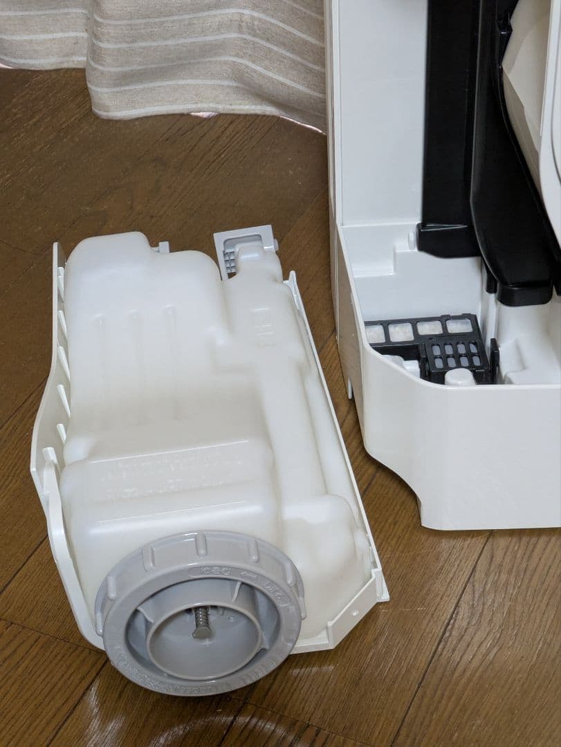 パナソニック加湿空気清浄機　F-VXW55