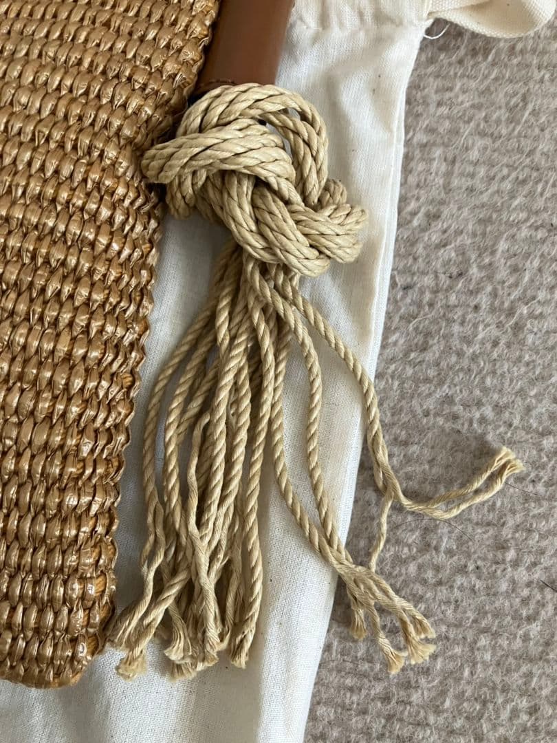 美品✨MARNI✨マルニ　ラフィア ロゴ ロープ　タッセル★かごショルダーバッグ