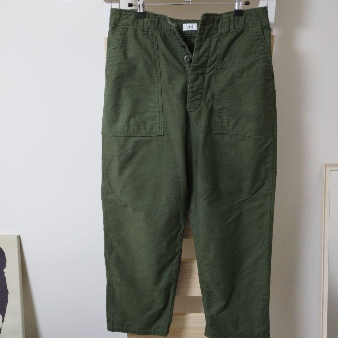 【CIOTA / シオタ】スビンコットン ムライトバックサテン ベイカーパンツ