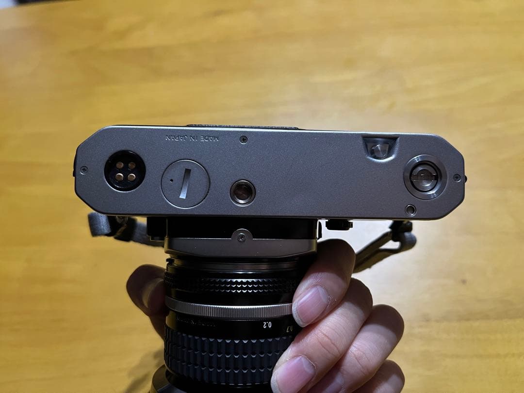 Nikon FE2 一眼レフカメラ Nikkor 28mmレンズ付き