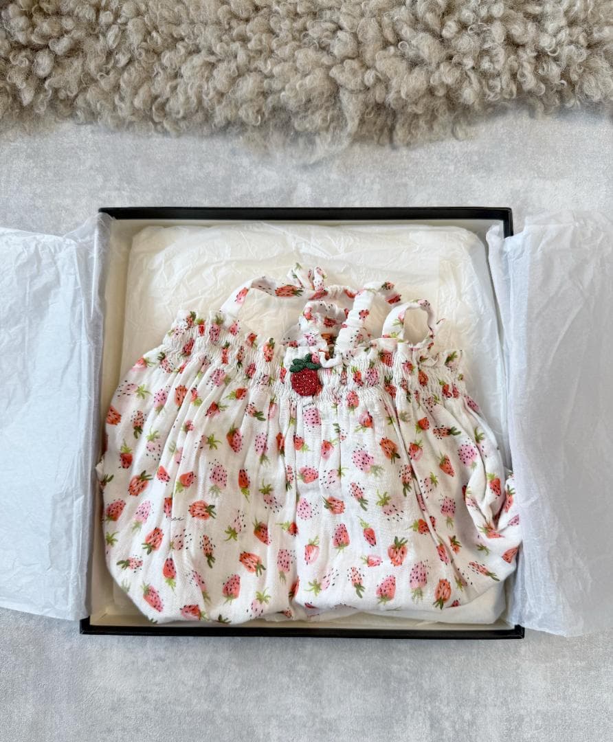 【GUCCI】グッチ ベビー ロンパース いちご柄 9-12M 箱付き